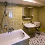 Goldiger Hirsch Mit Gemeinschaftskueche 住宿加早餐酒店 阿尔高内的伊门施塔特