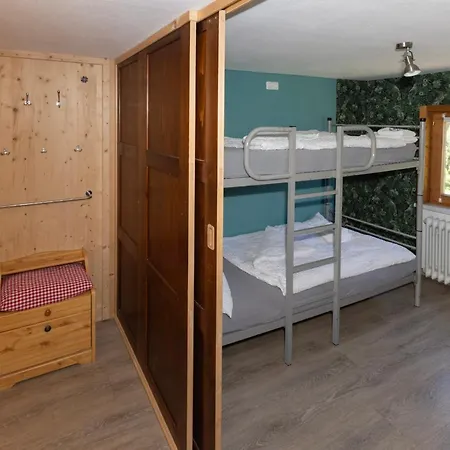 Bed & Breakfast Goldiger Hirsch Mit Gemeinschaftskueche 3*