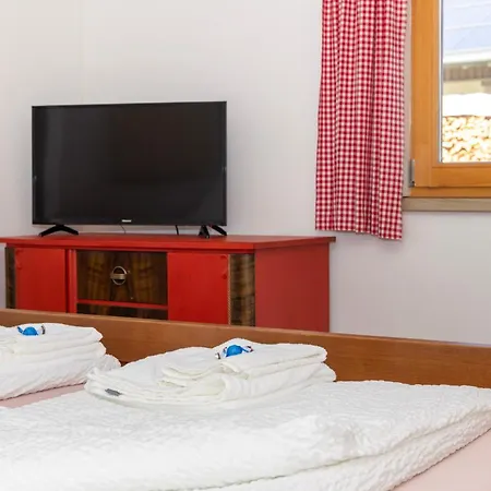Goldiger Hirsch Mit Gemeinschaftskueche Bed & Breakfast Immenstadt im Allgäu