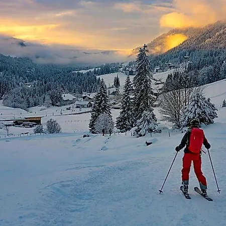 Goldiger Hirsch Mit Gemeinschaftskueche 3* Immenstadt im Allgäu