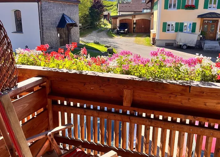 Goldiger Hirsch Mit Gemeinschaftskueche ベッド・アンド・ブレックファスト Immenstadt im Allgäu
